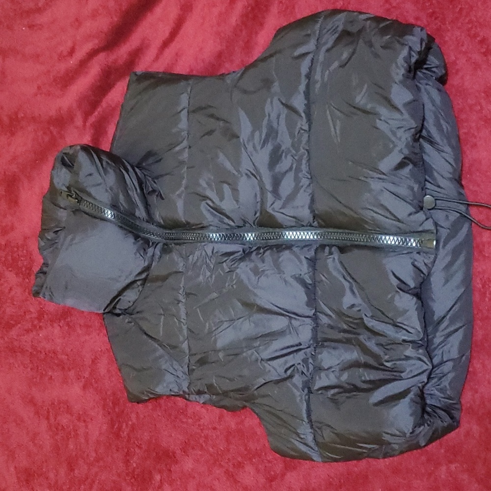 Cropped Black Puffer Vest